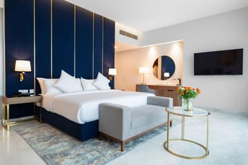 Arya Hotel Co.